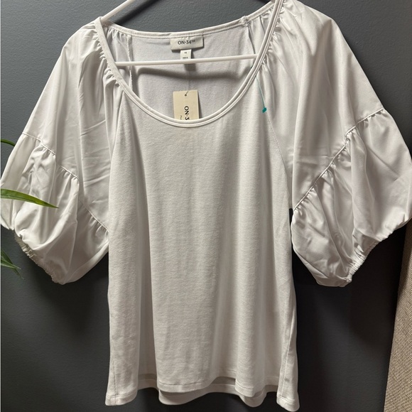 Cream Puff Sleeve Relaxed Blouse - Picture 2 of 6